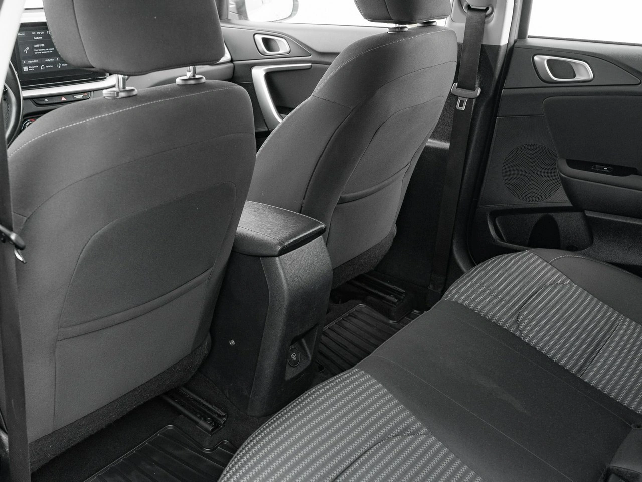 Kia Ceed - Zdjęcie 24