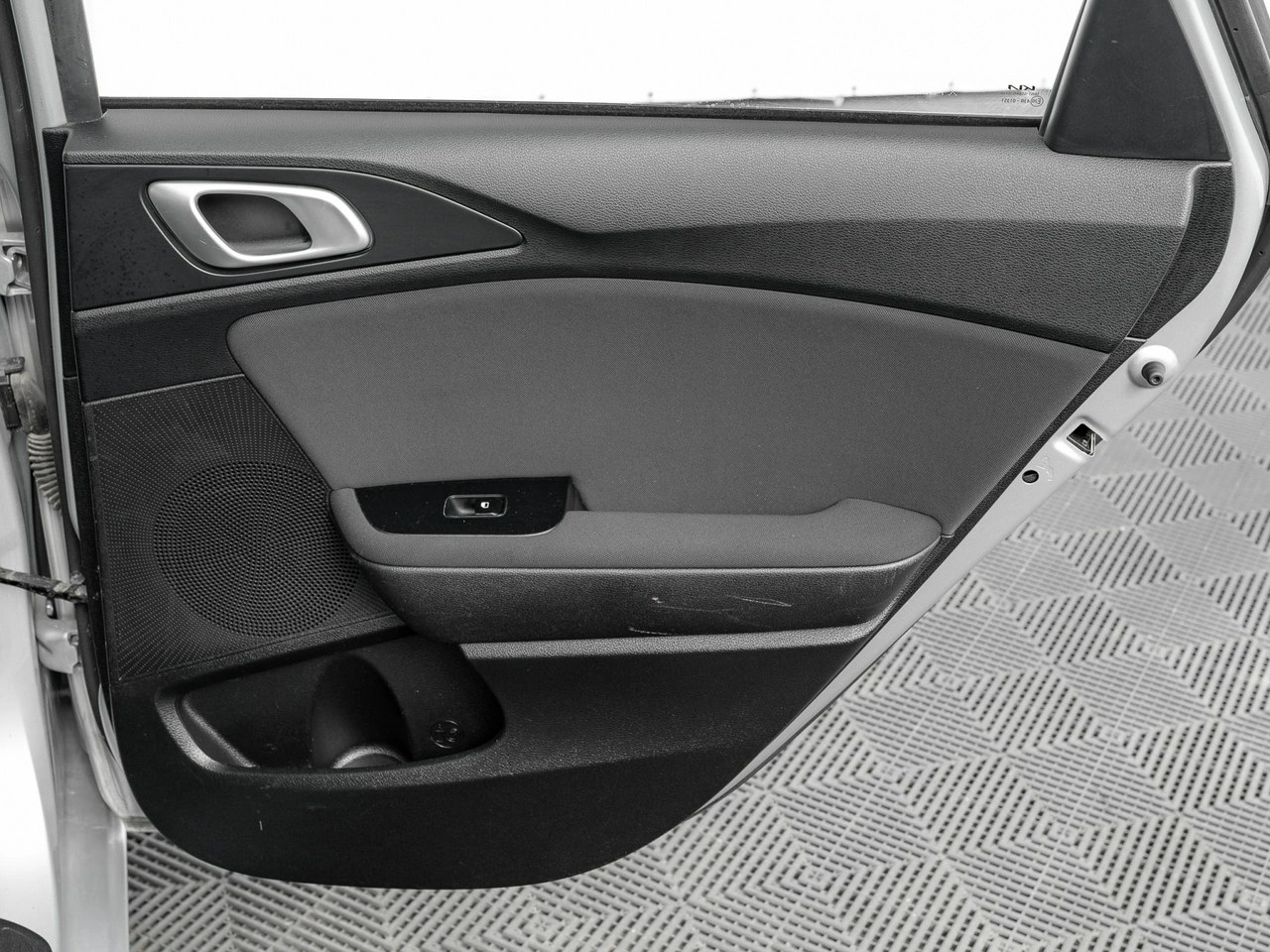 Kia Ceed - Zdjęcie 28