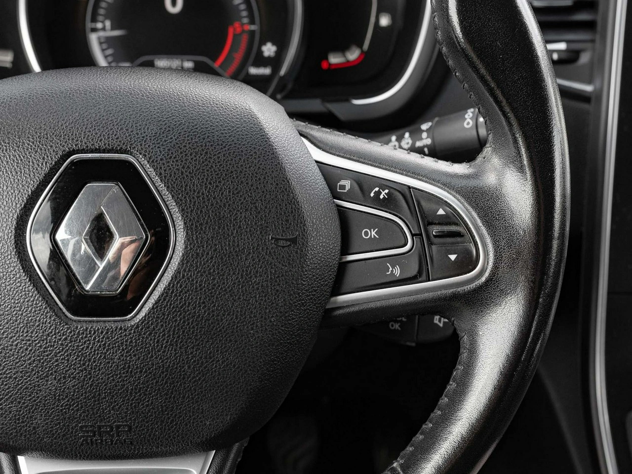 Renault Scenic - Zdjęcie 15