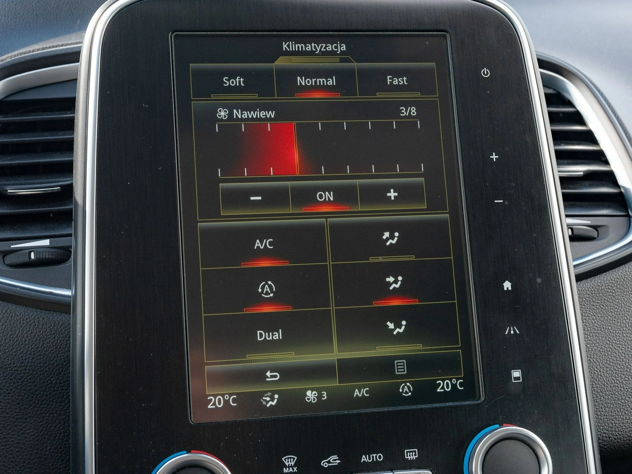 Renault Scenic - Zdjęcie 20