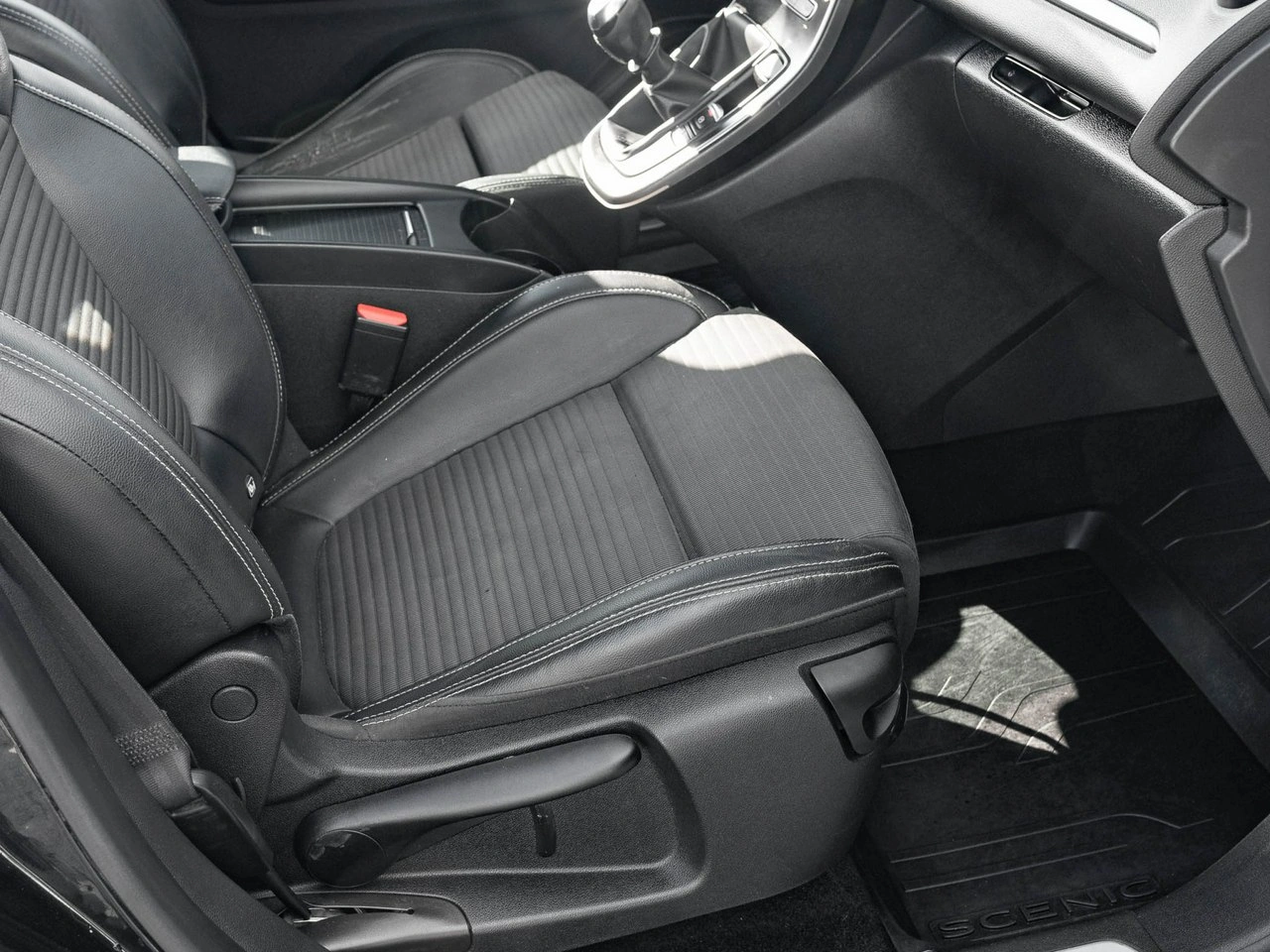 Renault Scenic - Zdjęcie 33