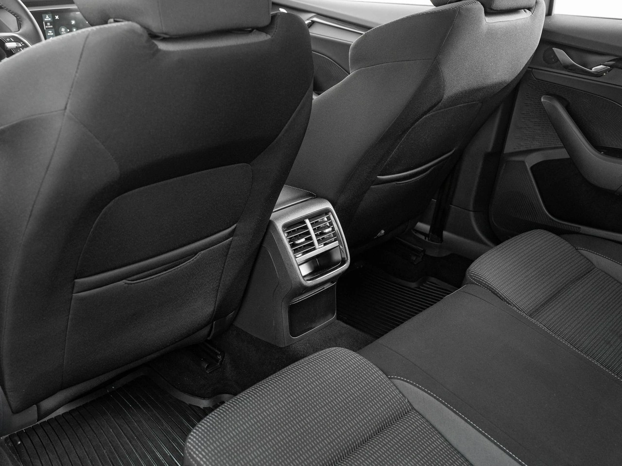 Skoda Octavia - Zdjęcie 25