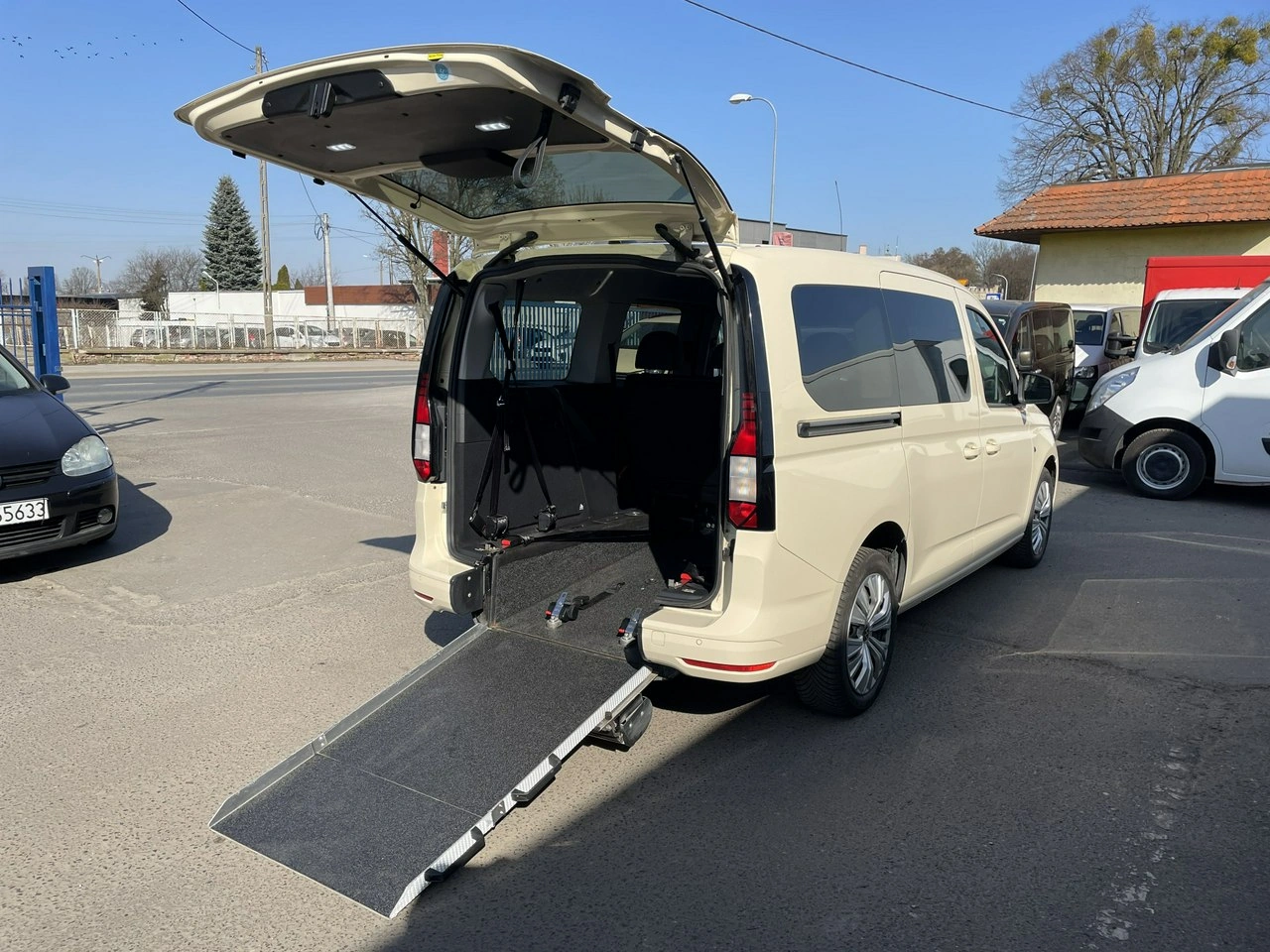 Volkswagen Caddy - Główne zdjęcie