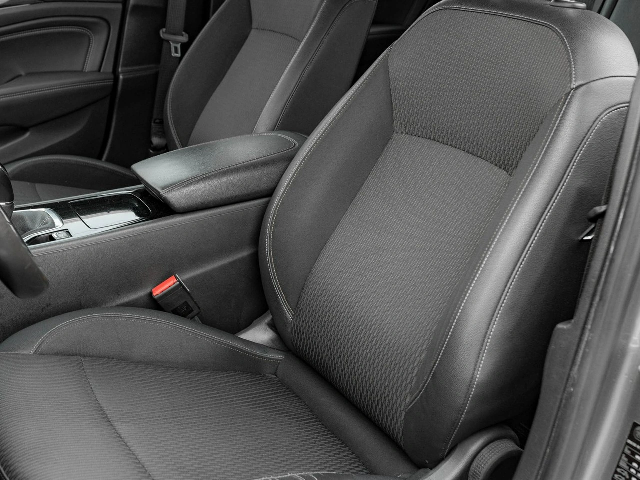 Opel Insignia - Zdjęcie 12