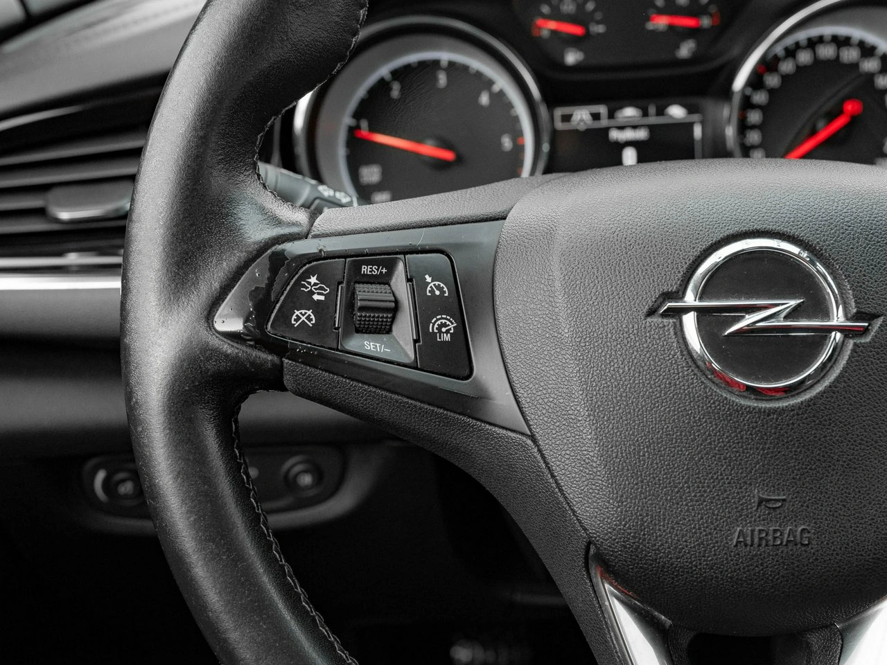 Opel Insignia - Zdjęcie 14