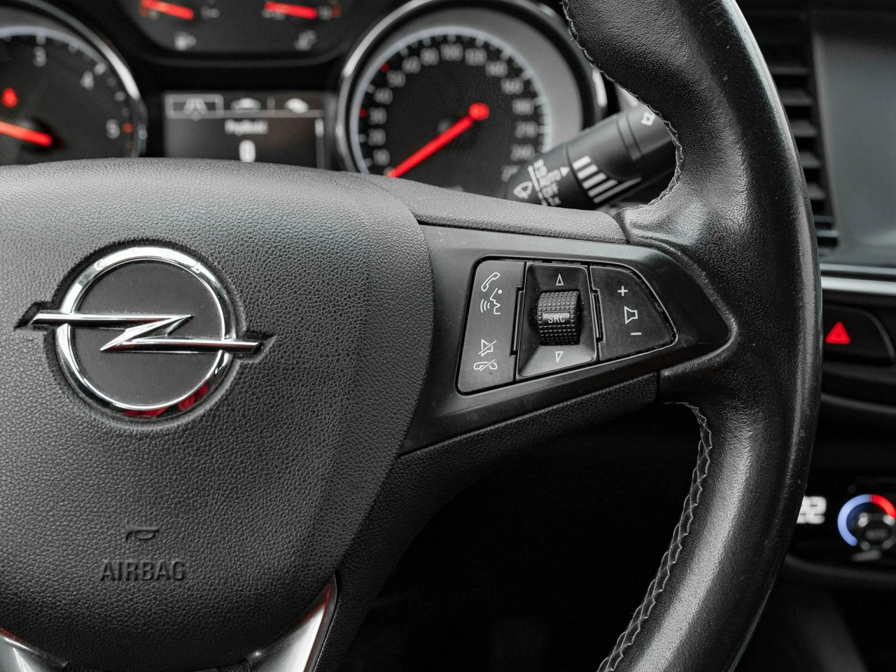 Opel Insignia - Zdjęcie 15