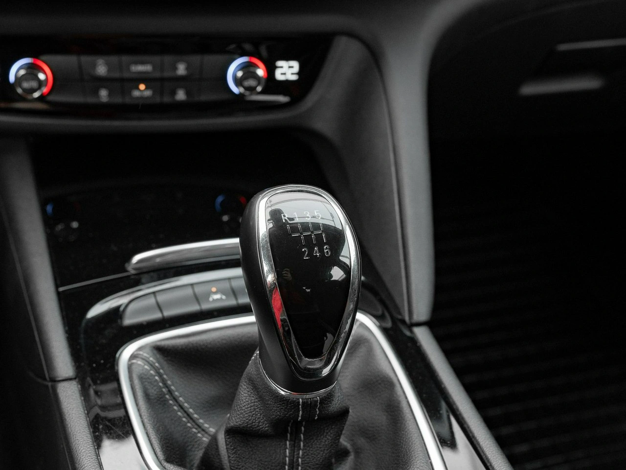 Opel Insignia - Zdjęcie 16