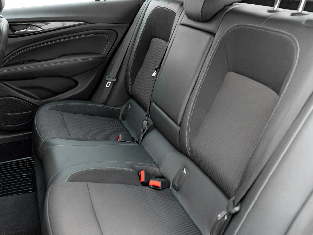 Opel Insignia - Zdjęcie 23