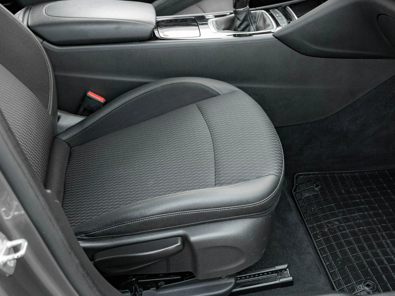 Opel Insignia - Zdjęcie 27