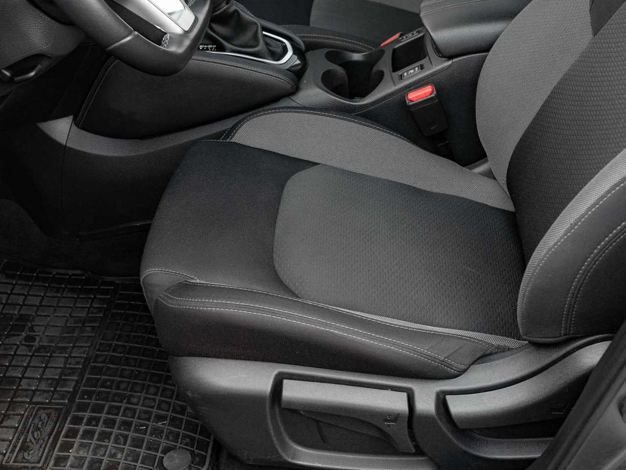 Nissan Qashqai - Zdjęcie 12