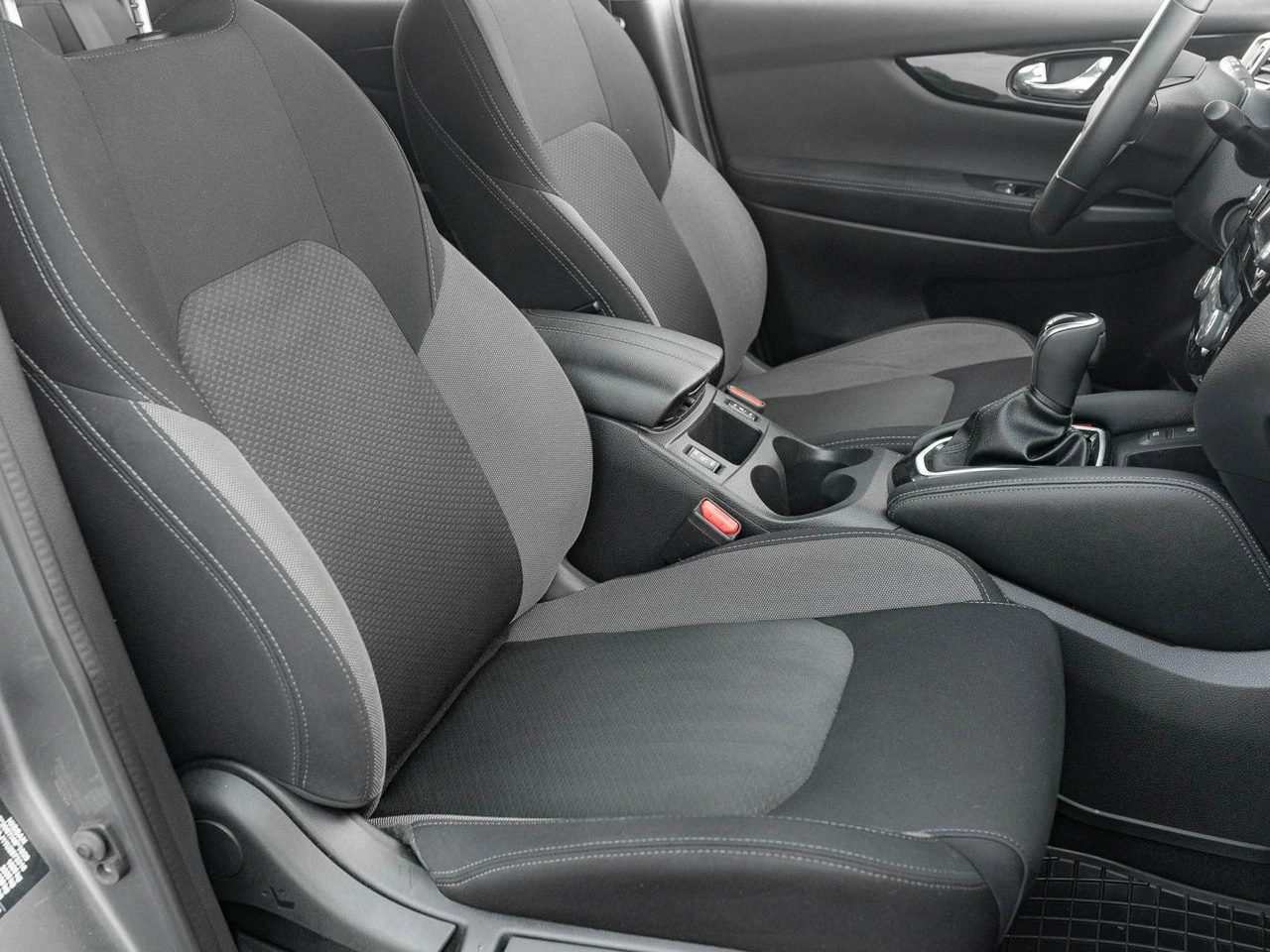 Nissan Qashqai - Zdjęcie 33