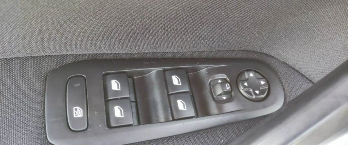 Peugeot 308 - Zdjęcie 13