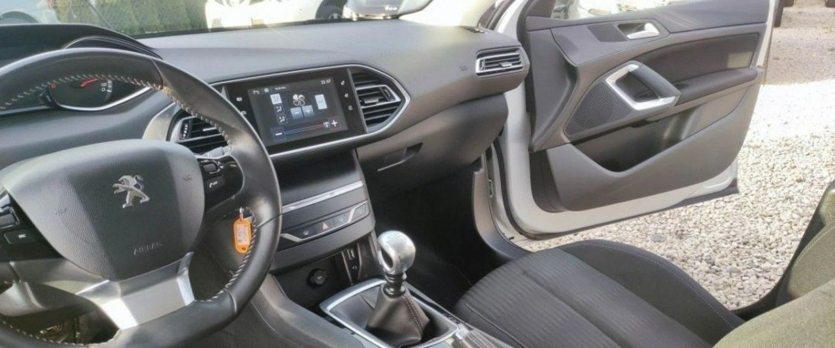 Peugeot 308 - Zdjęcie 17