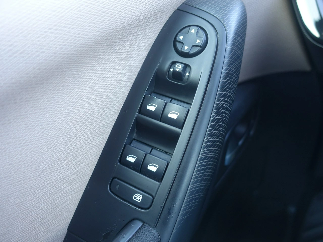 Citroën C4 Picasso - Zdjęcie 23