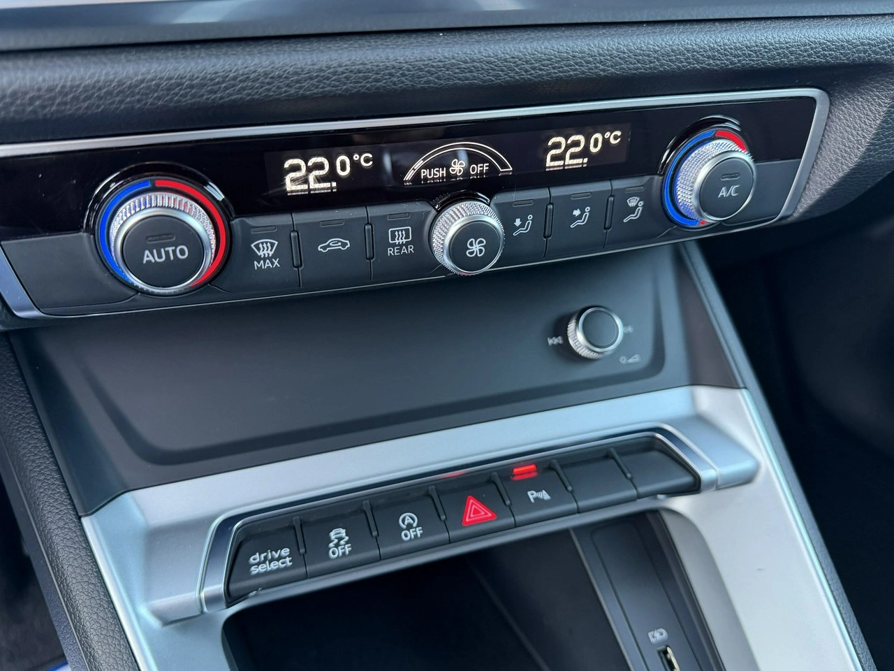 Audi Q3 - Zdjęcie 26