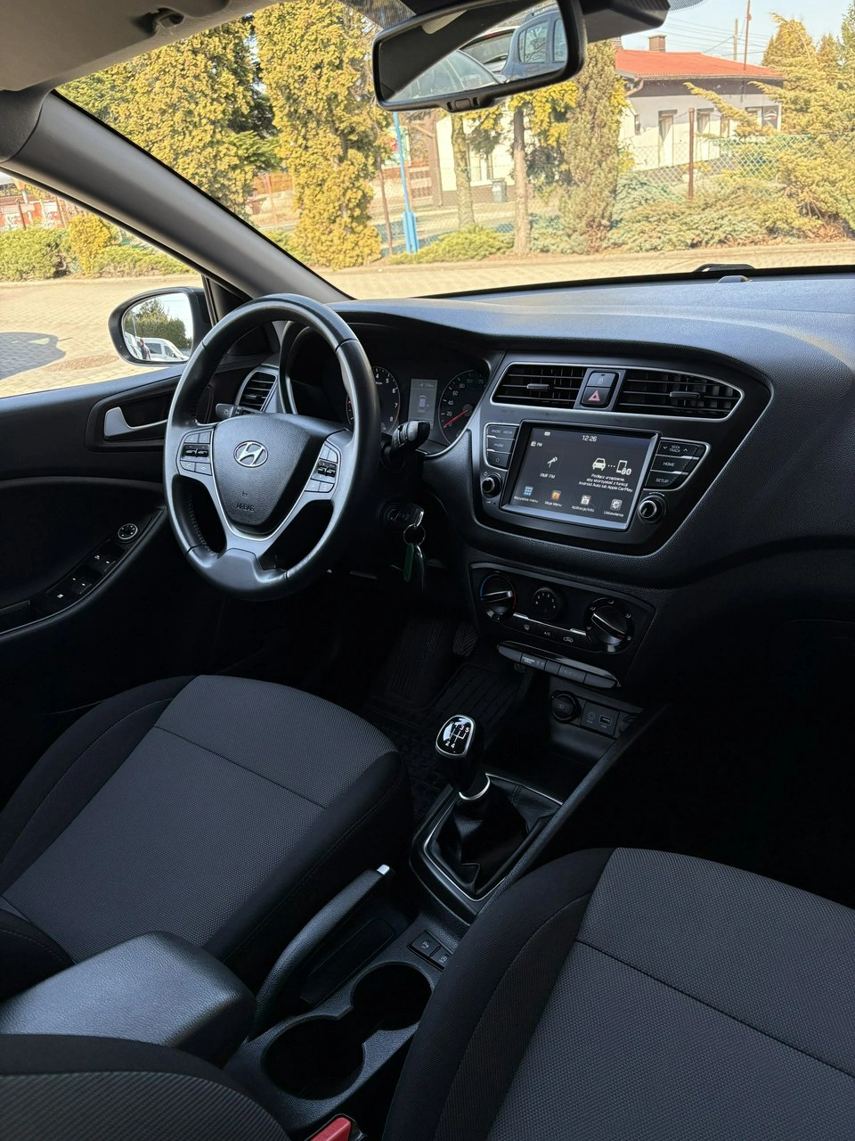 Hyundai i20 - Zdjęcie 10