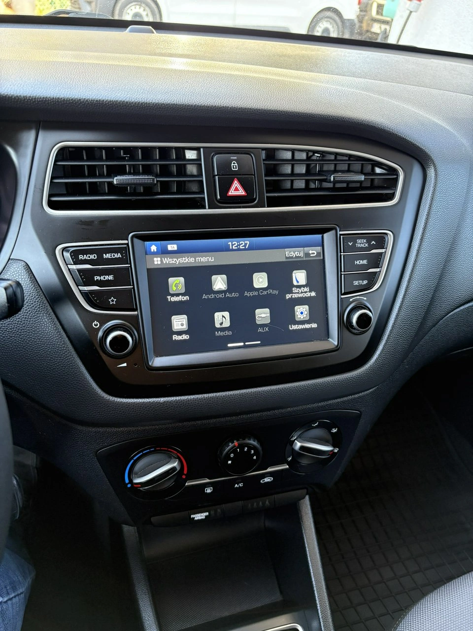 Hyundai i20 - Zdjęcie 22