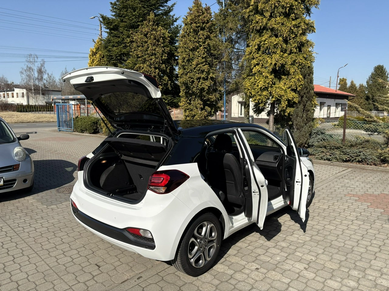 Hyundai i20 - Zdjęcie 27