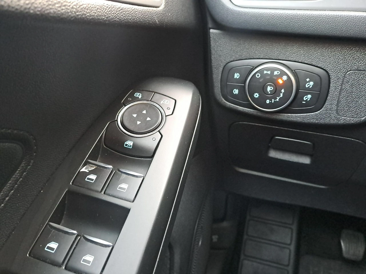 Ford Focus - Zdjęcie 17