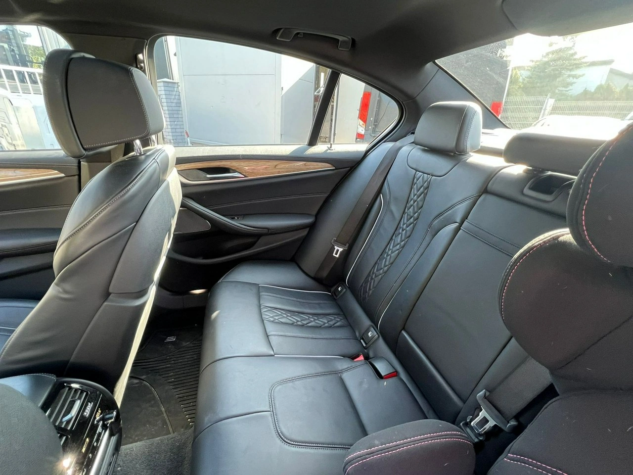 BMW M550i - Zdjęcie 13