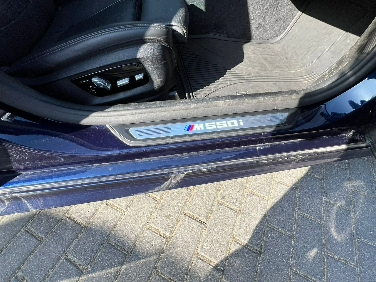 BMW M550i - Zdjęcie 17