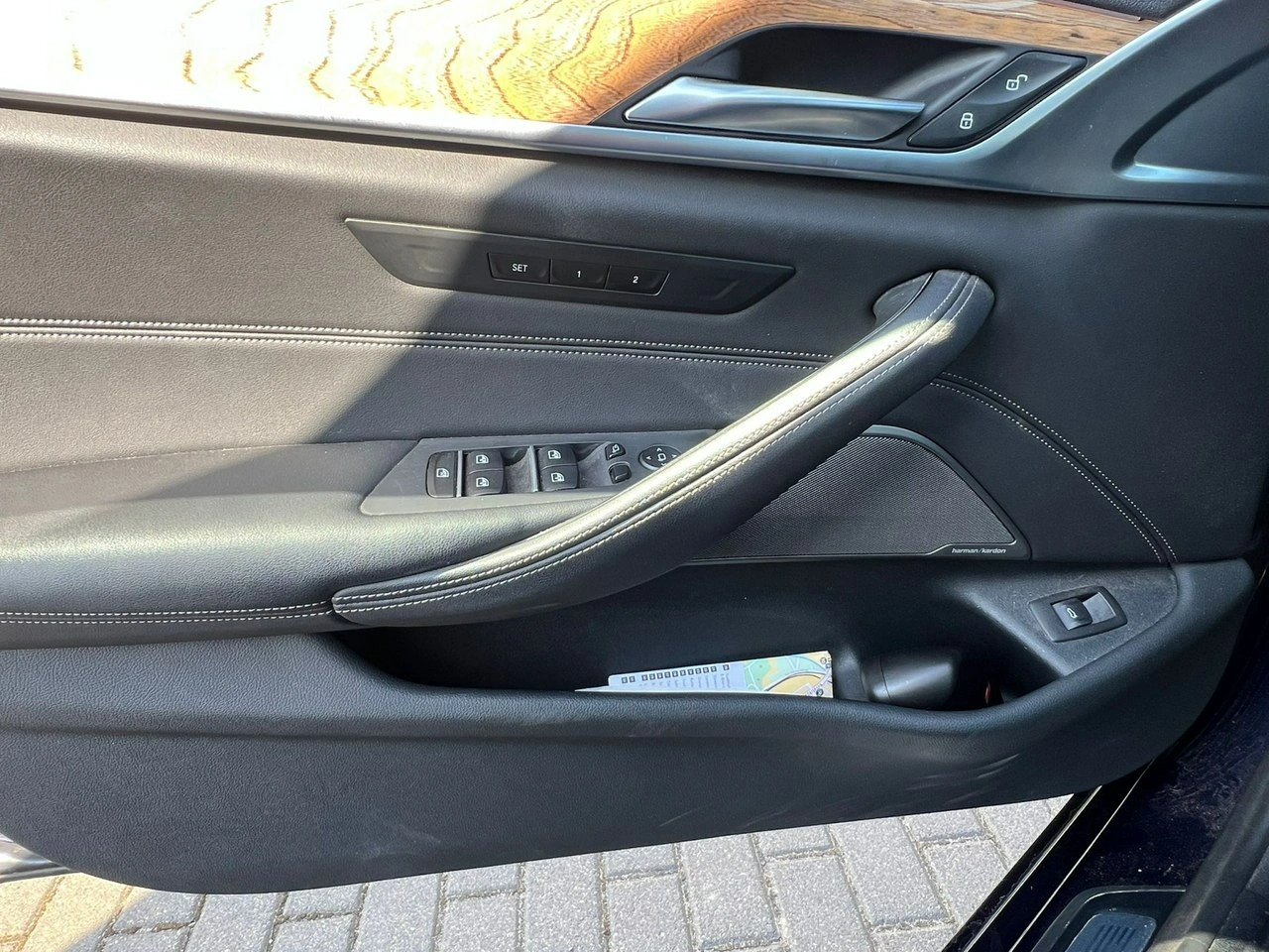 BMW M550i - Zdjęcie 19