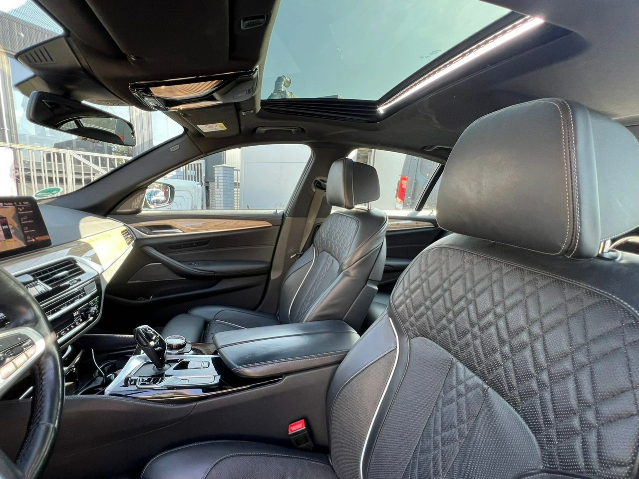 BMW M550i - Zdjęcie 7