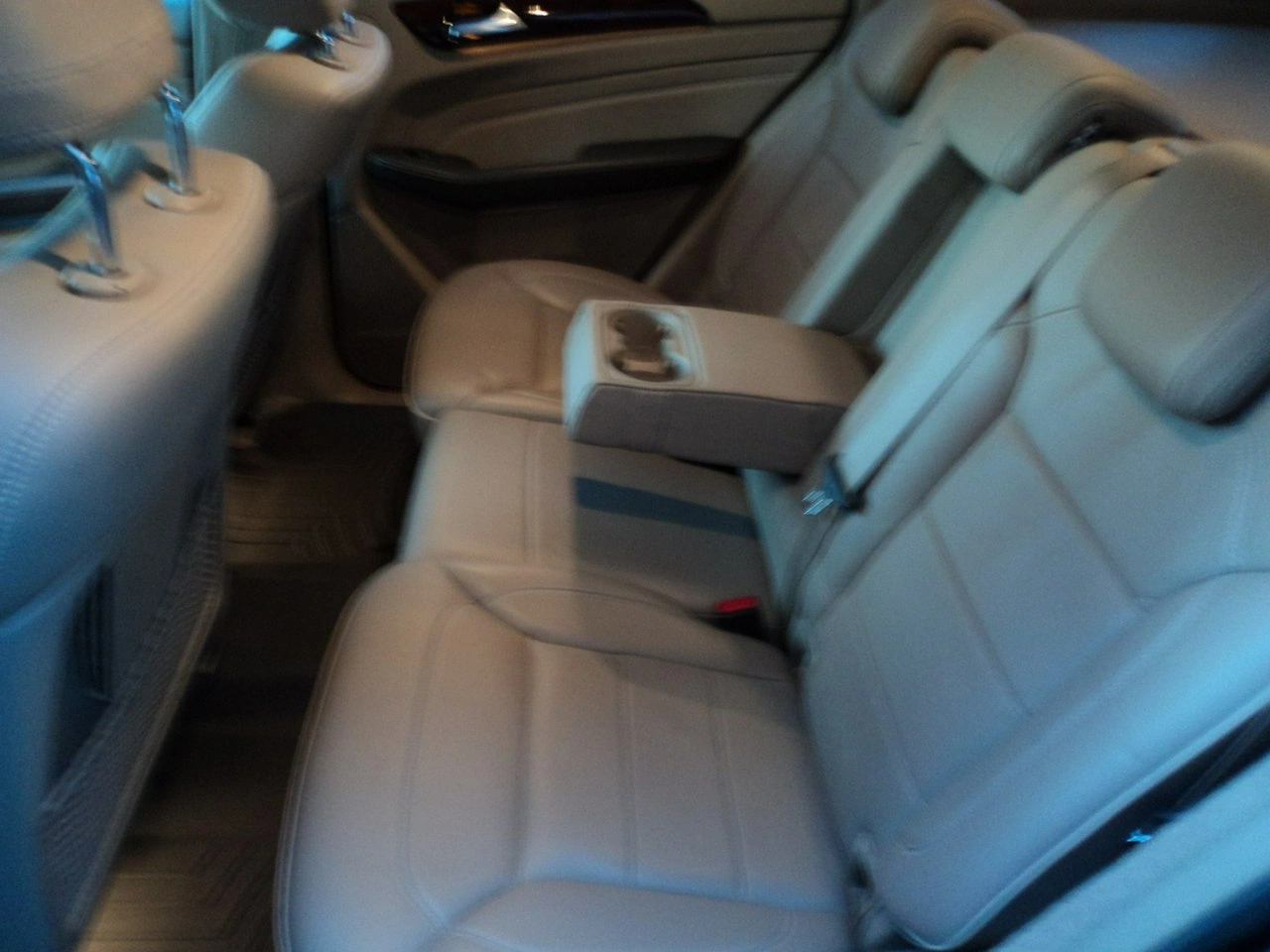 Mercedes ML 350 - Zdjęcie 8