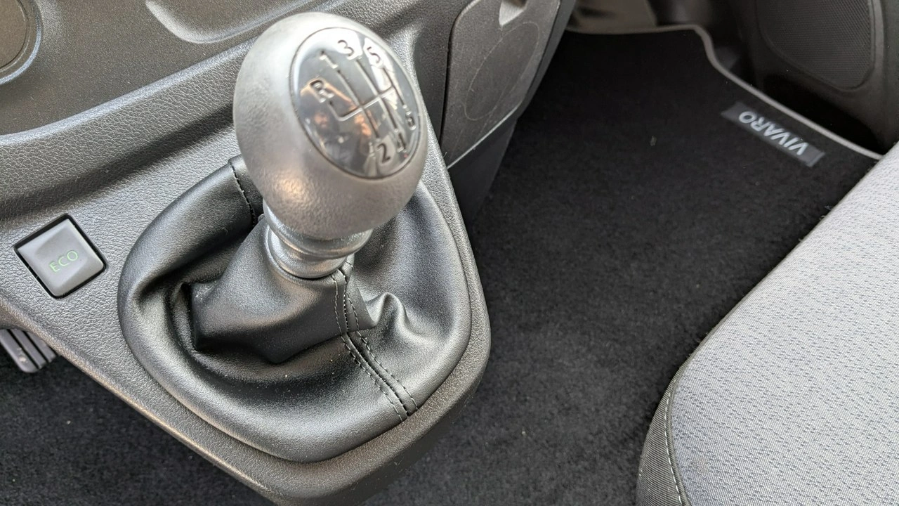 Opel Vivaro - Zdjęcie 24