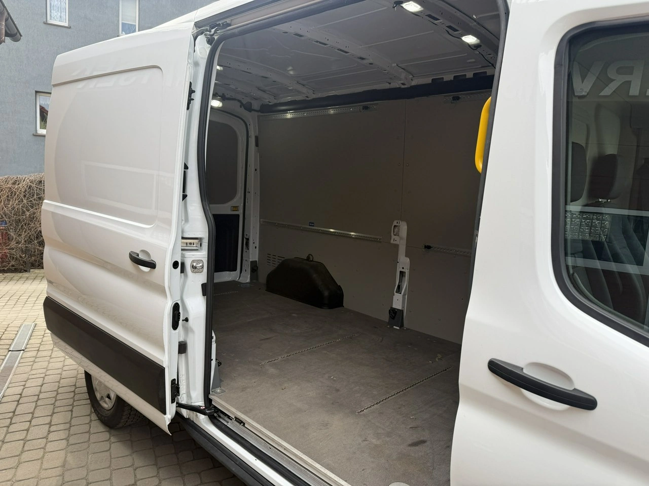 Ford Transit - Zdjęcie 21