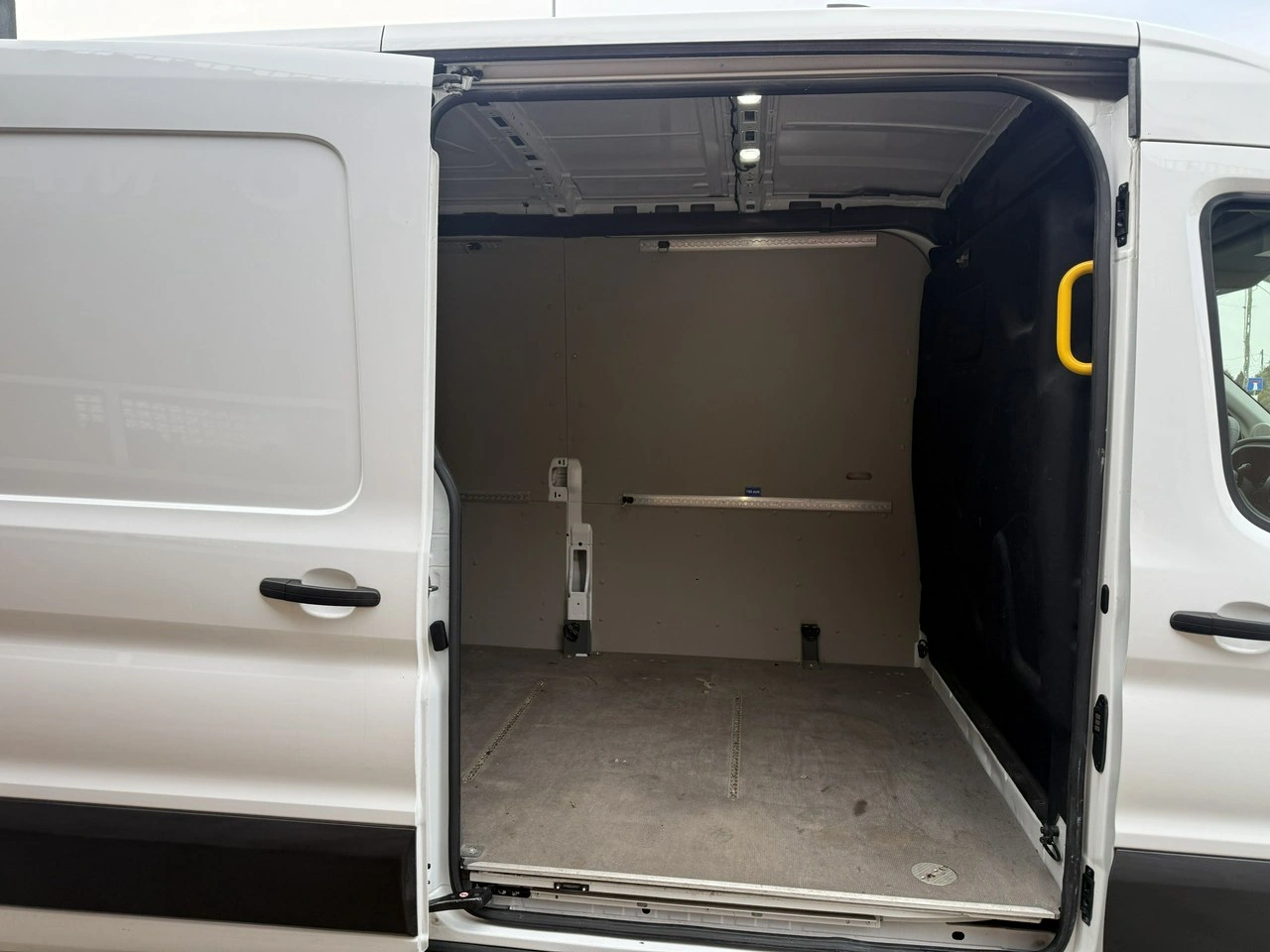 Ford Transit - Zdjęcie 22