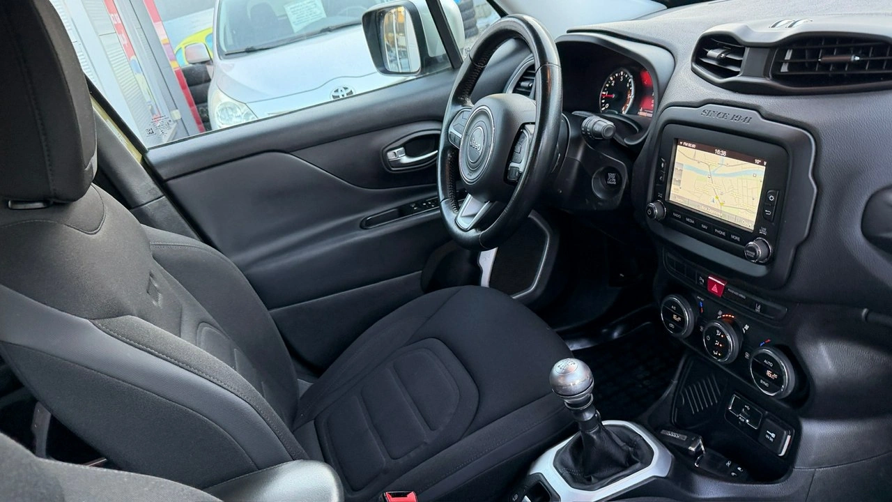 Jeep Renegade - Zdjęcie 16