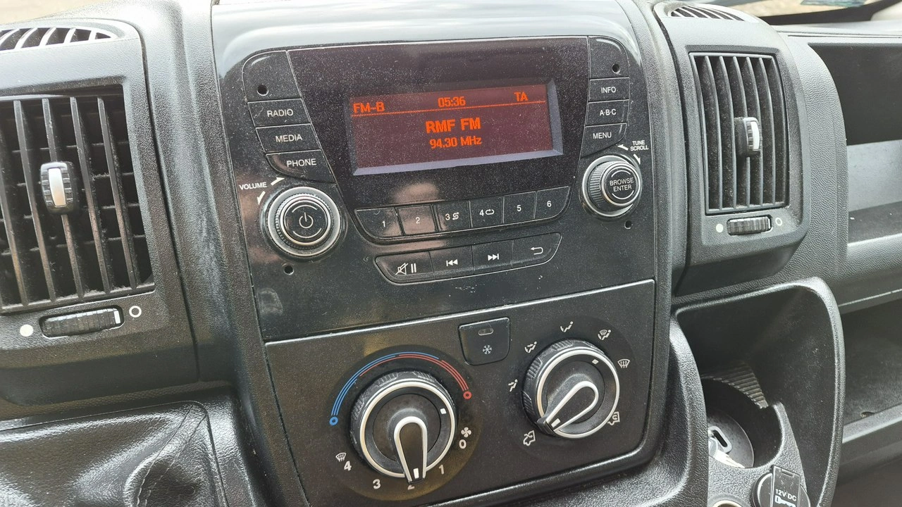 Peugeot Boxer - Zdjęcie 12