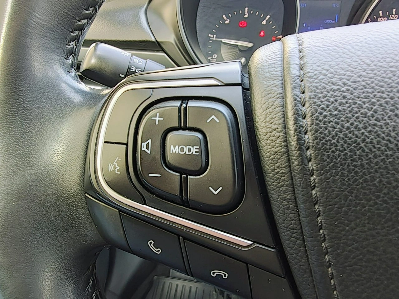 Toyota Avensis - Zdjęcie 20