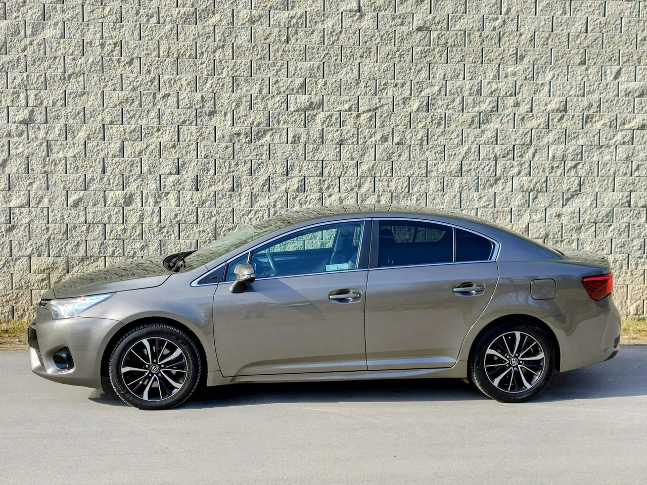 Toyota Avensis - Zdjęcie 5