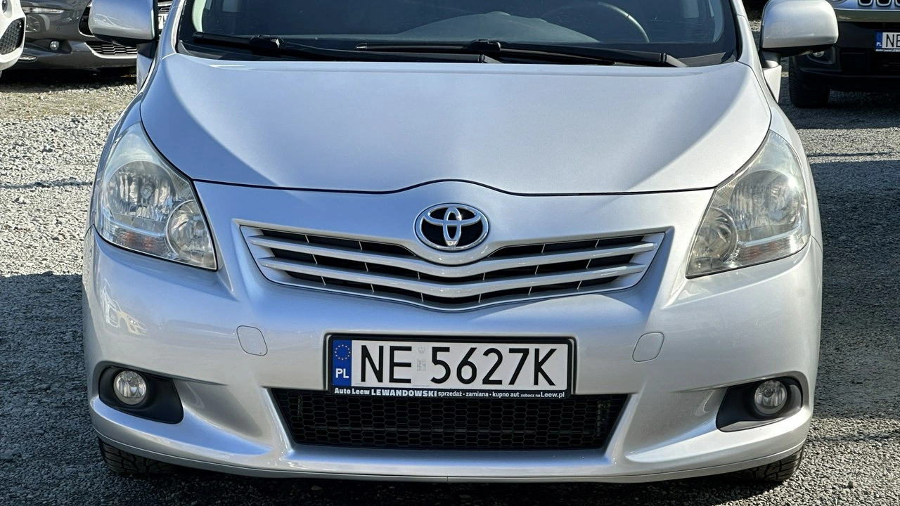 Toyota Verso - Zdjęcie 12