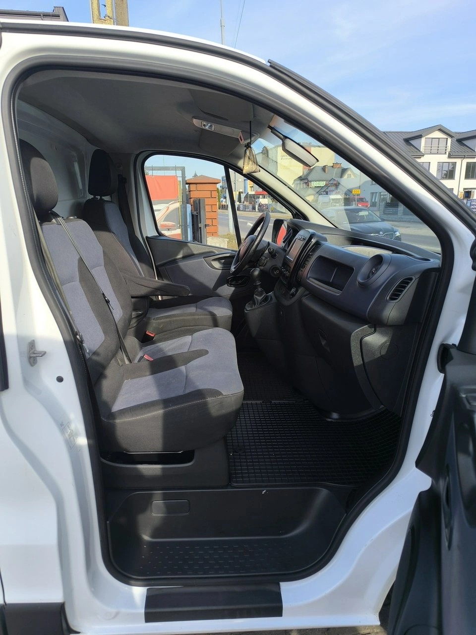 Opel Vivaro - Zdjęcie 17