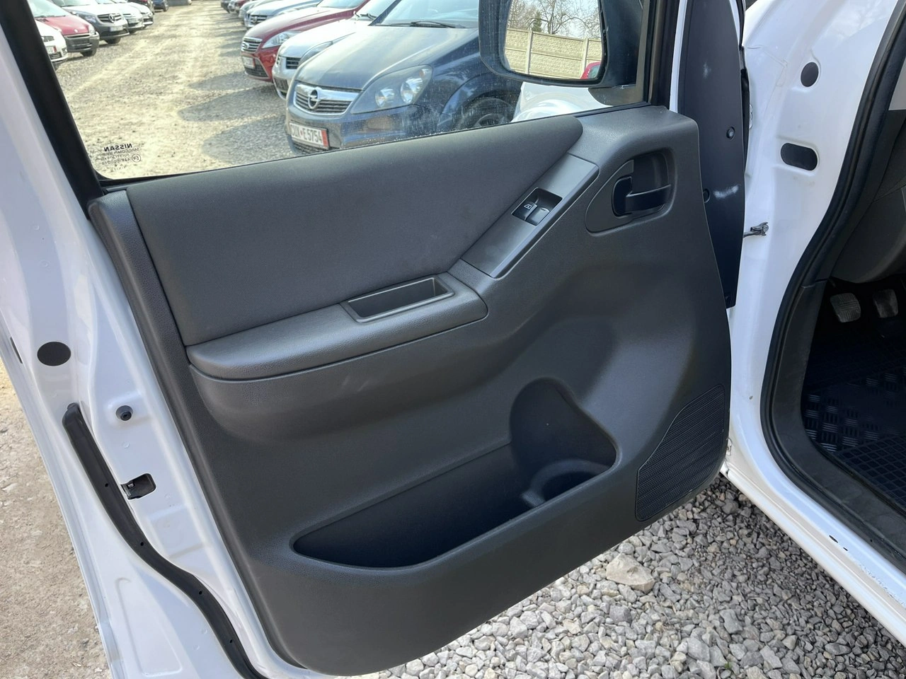 Nissan Navara - Zdjęcie 12