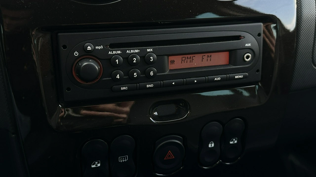 Dacia Duster - Zdjęcie 25