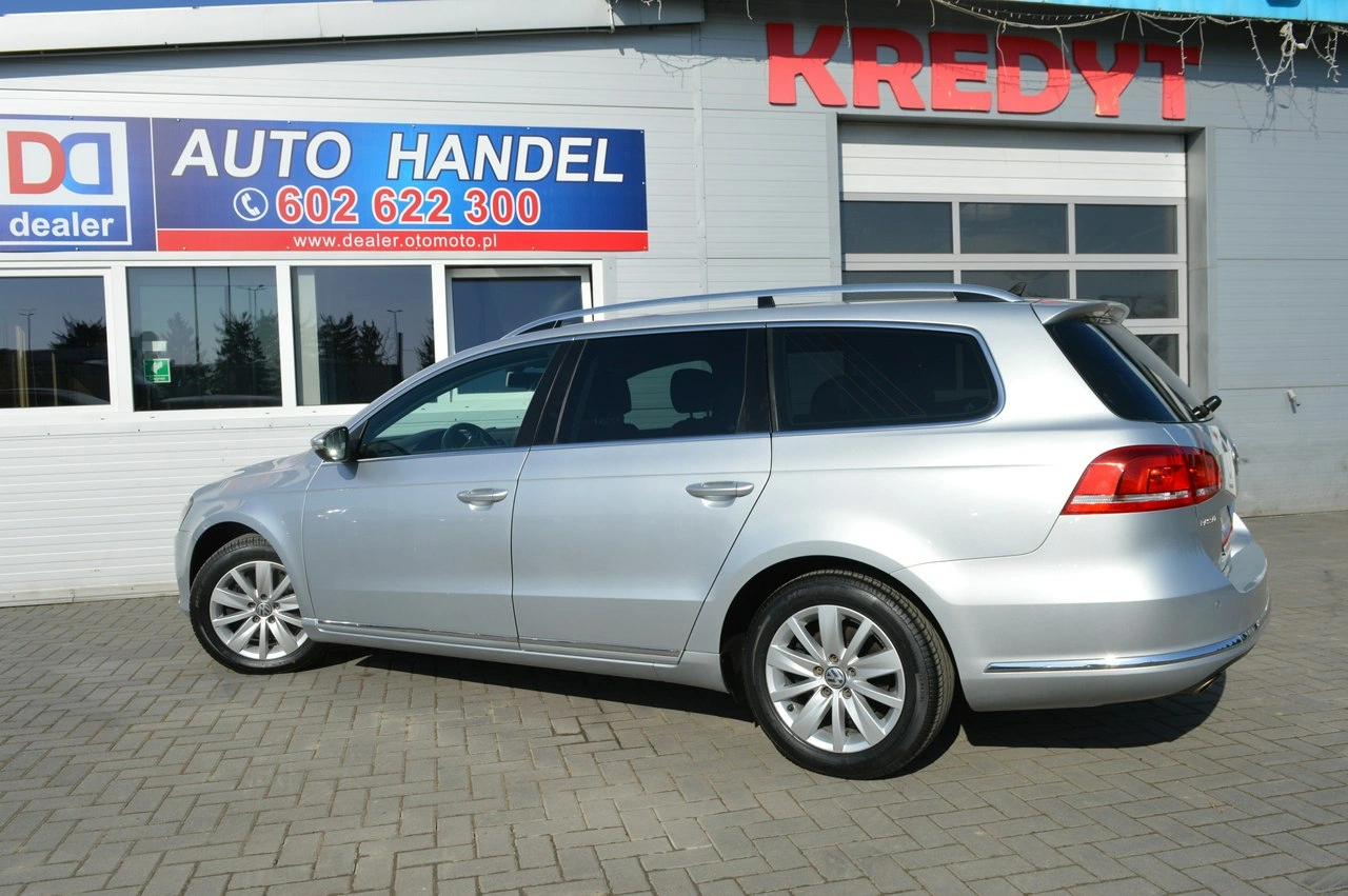 Volkswagen Passat - Zdjęcie 14
