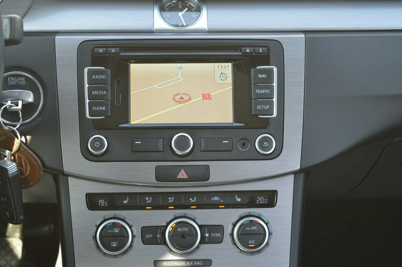 Volkswagen Passat - Zdjęcie 21