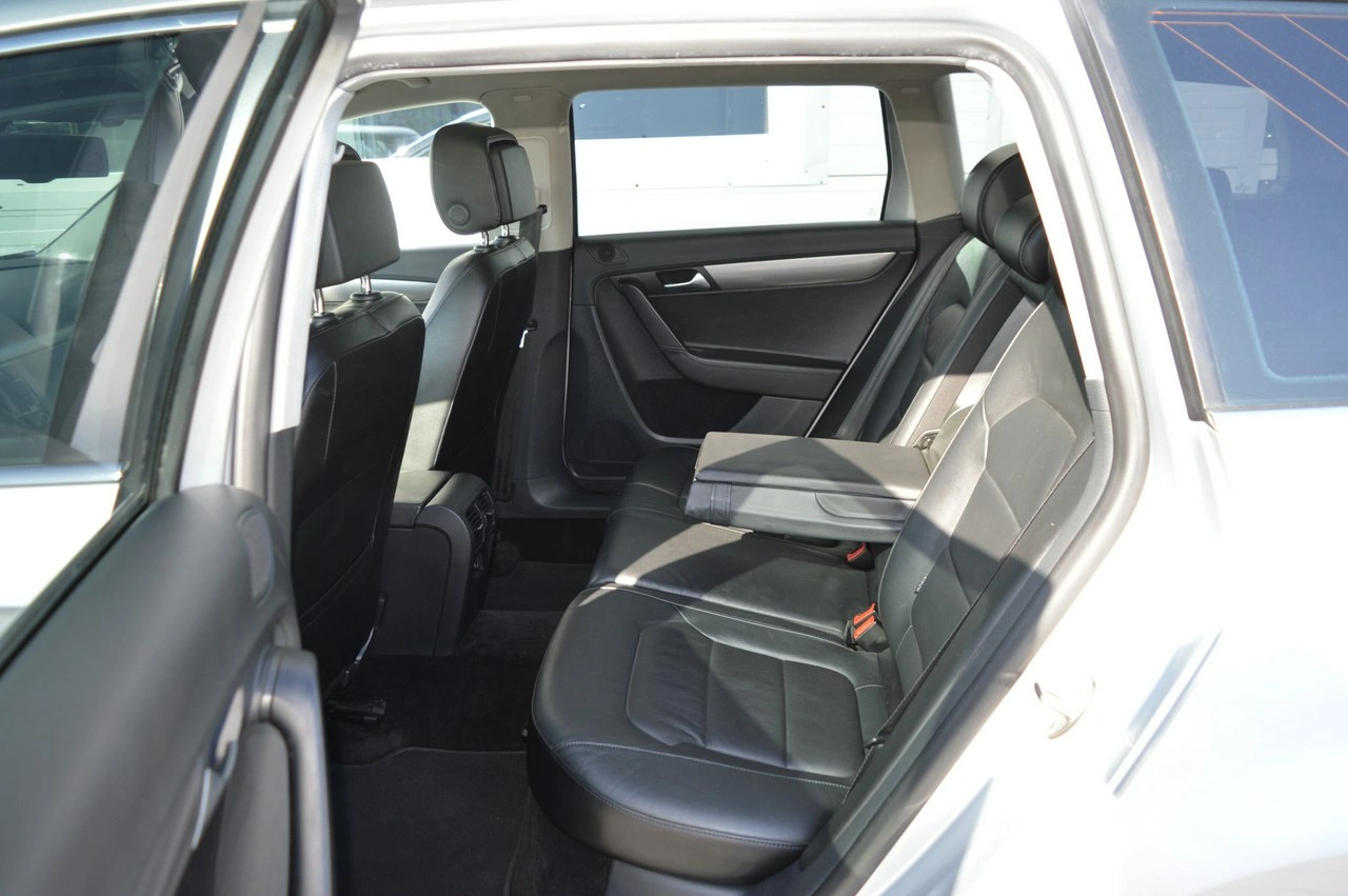 Volkswagen Passat - Zdjęcie 32