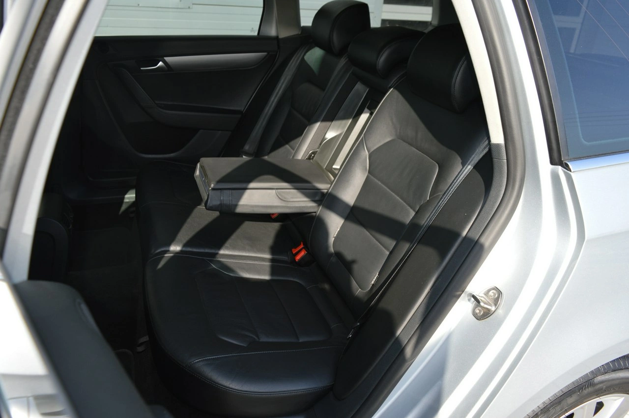Volkswagen Passat - Zdjęcie 34
