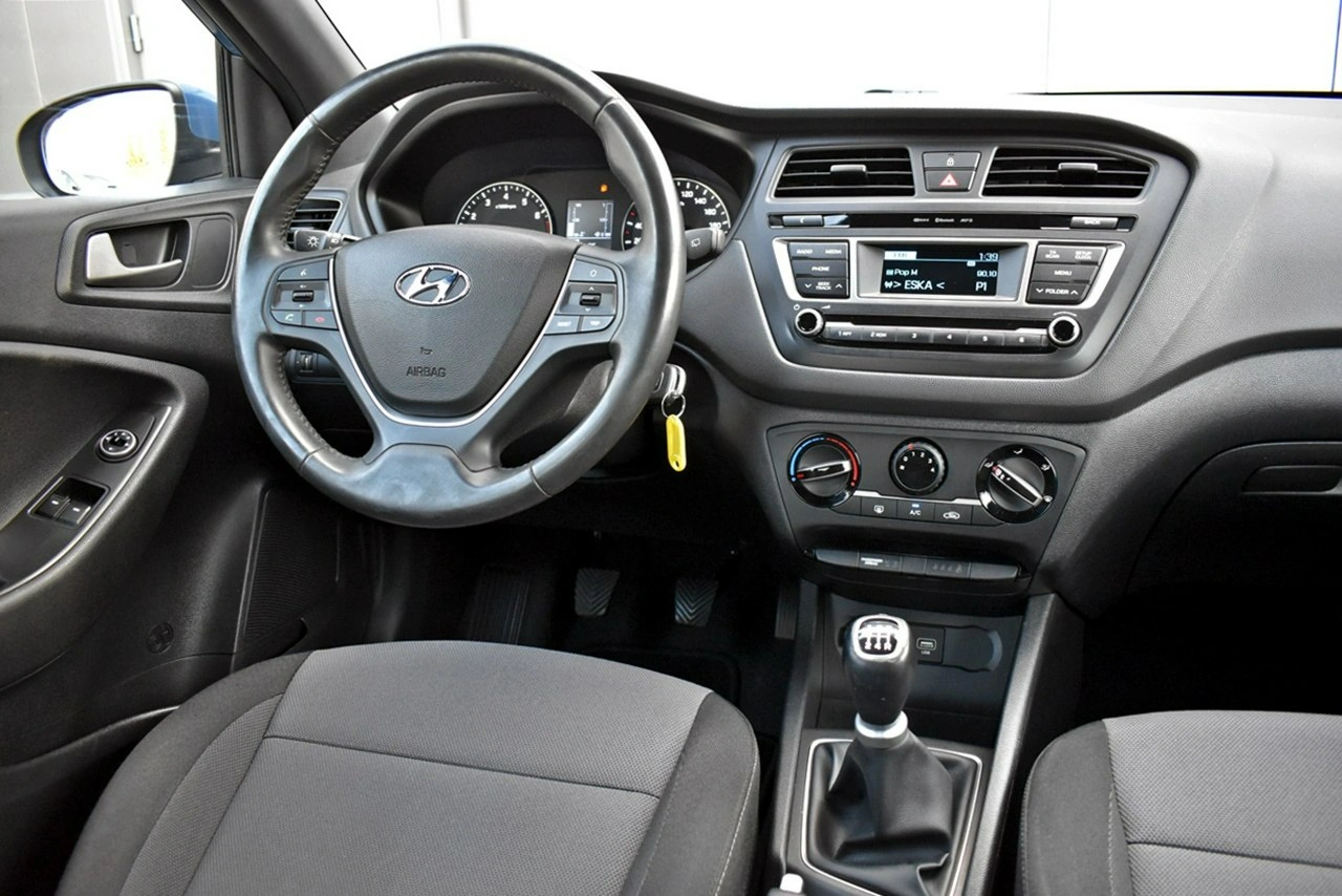 Hyundai i20 - Zdjęcie 15