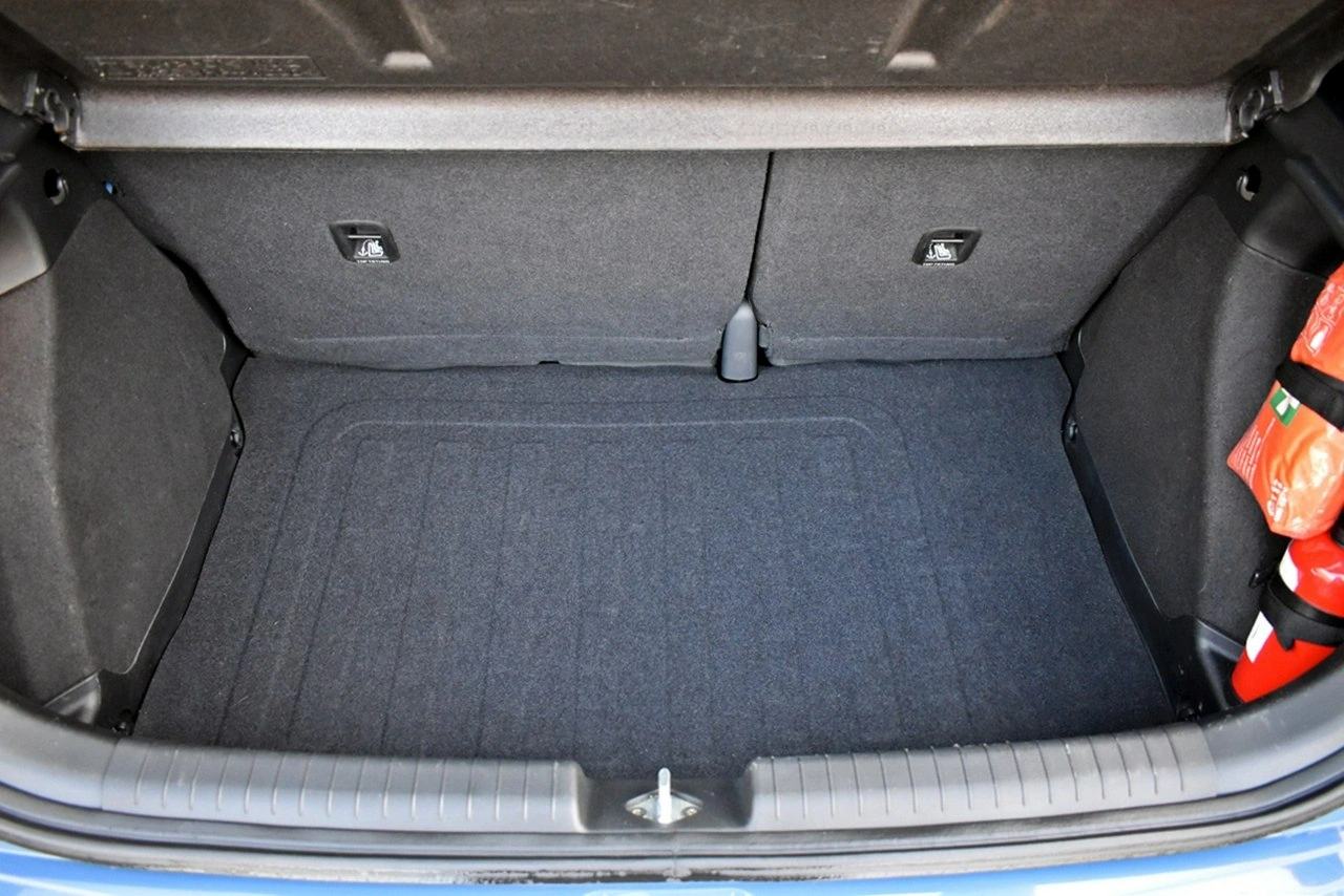 Hyundai i20 - Zdjęcie 20