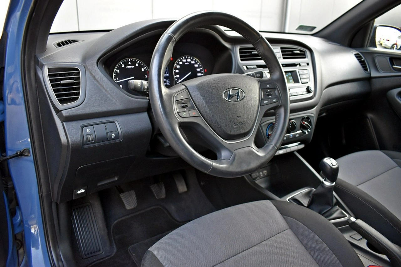 Hyundai i20 - Zdjęcie 8