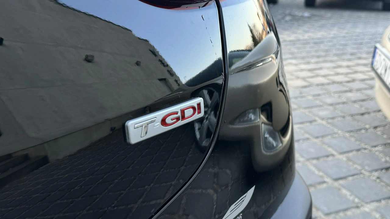 Kia Stonic - Zdjęcie 32