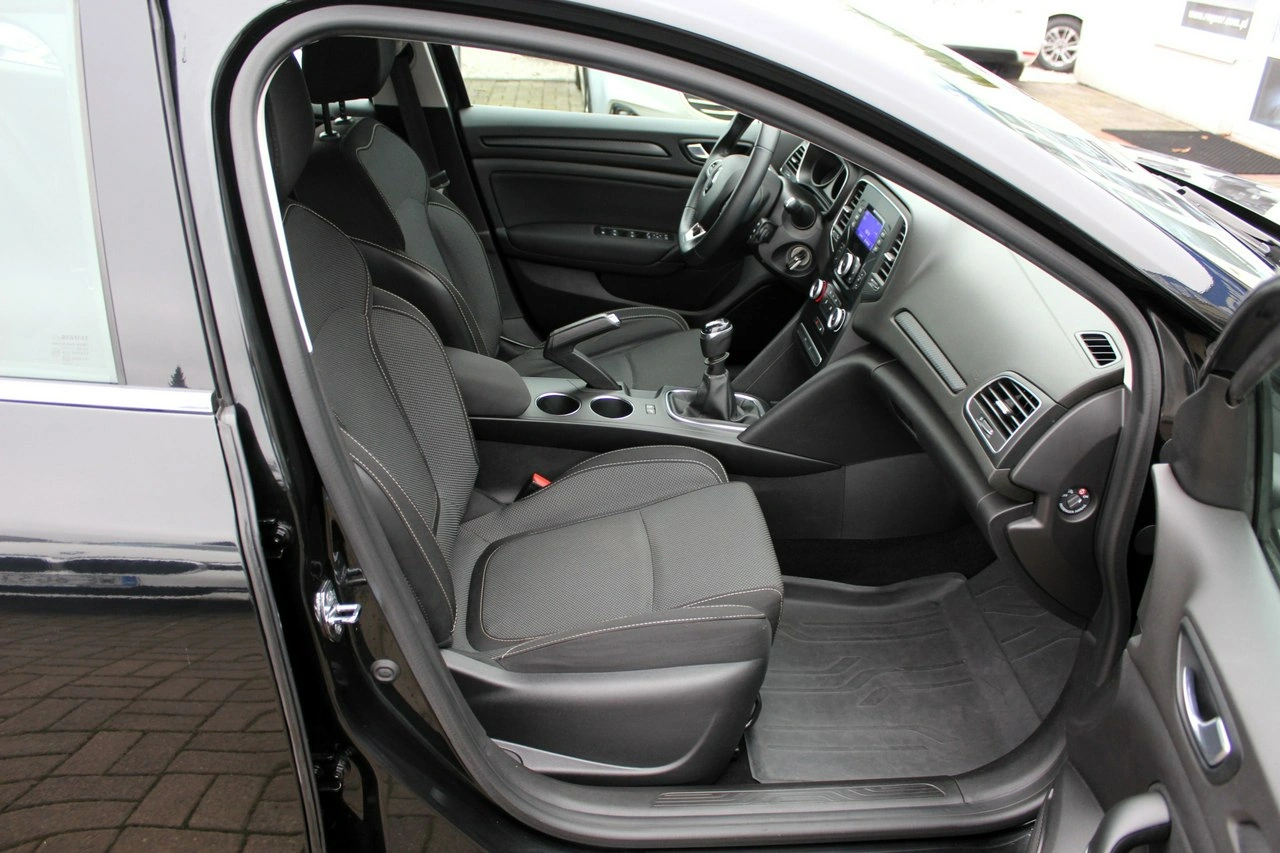 Renault Megane - Zdjęcie 11