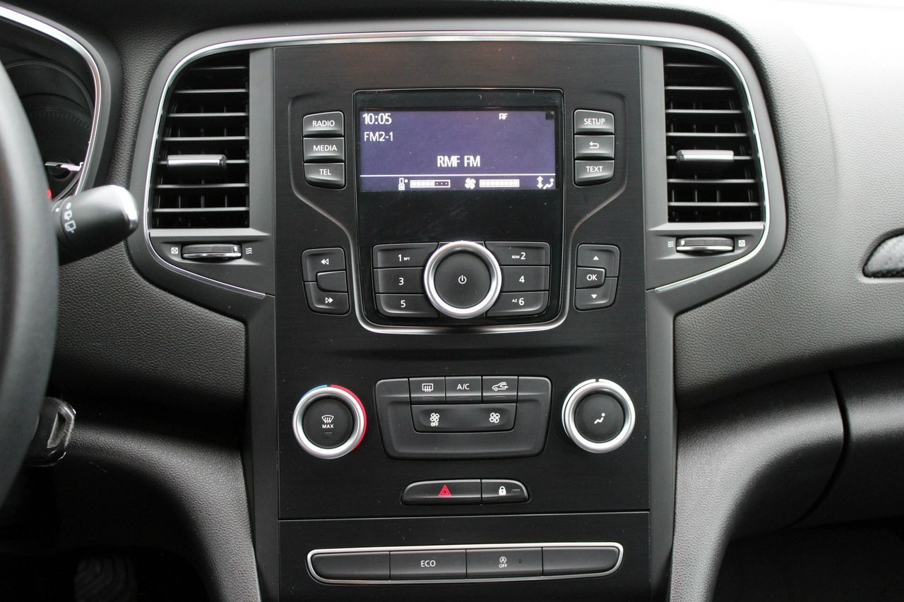 Renault Megane - Zdjęcie 17