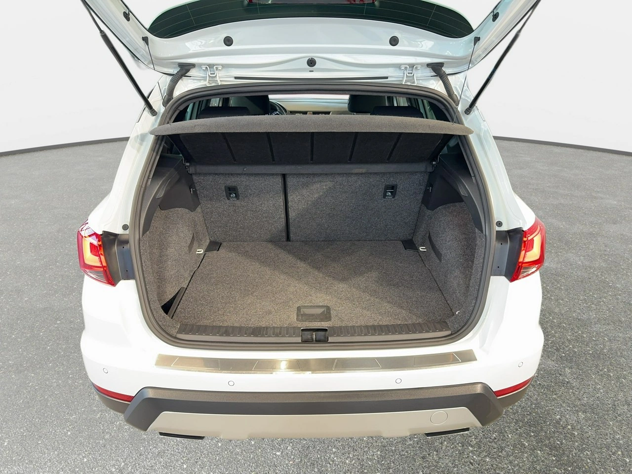 Seat Arona - Zdjęcie 13